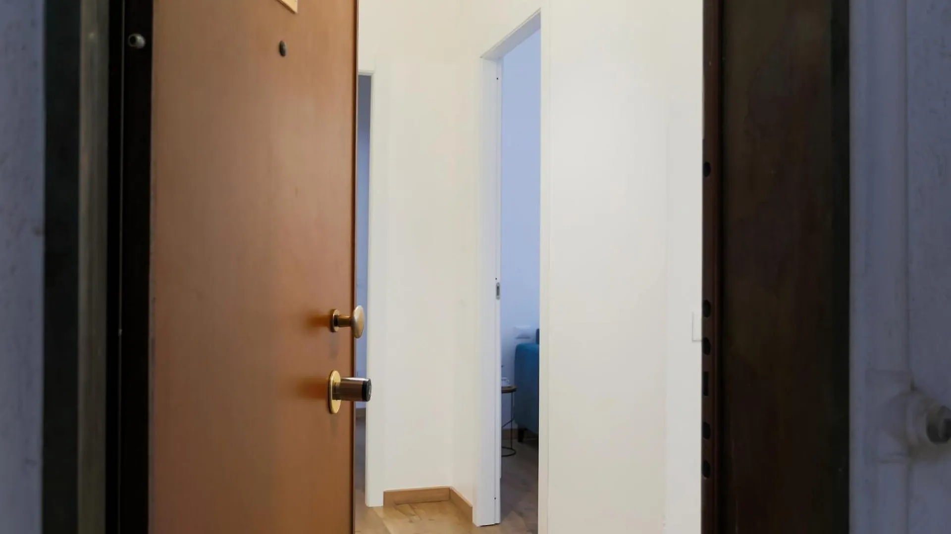 The Best Rent - Cozy Two-Bedroom Apartment Near Colonne S Lorenzo Milano 0*,