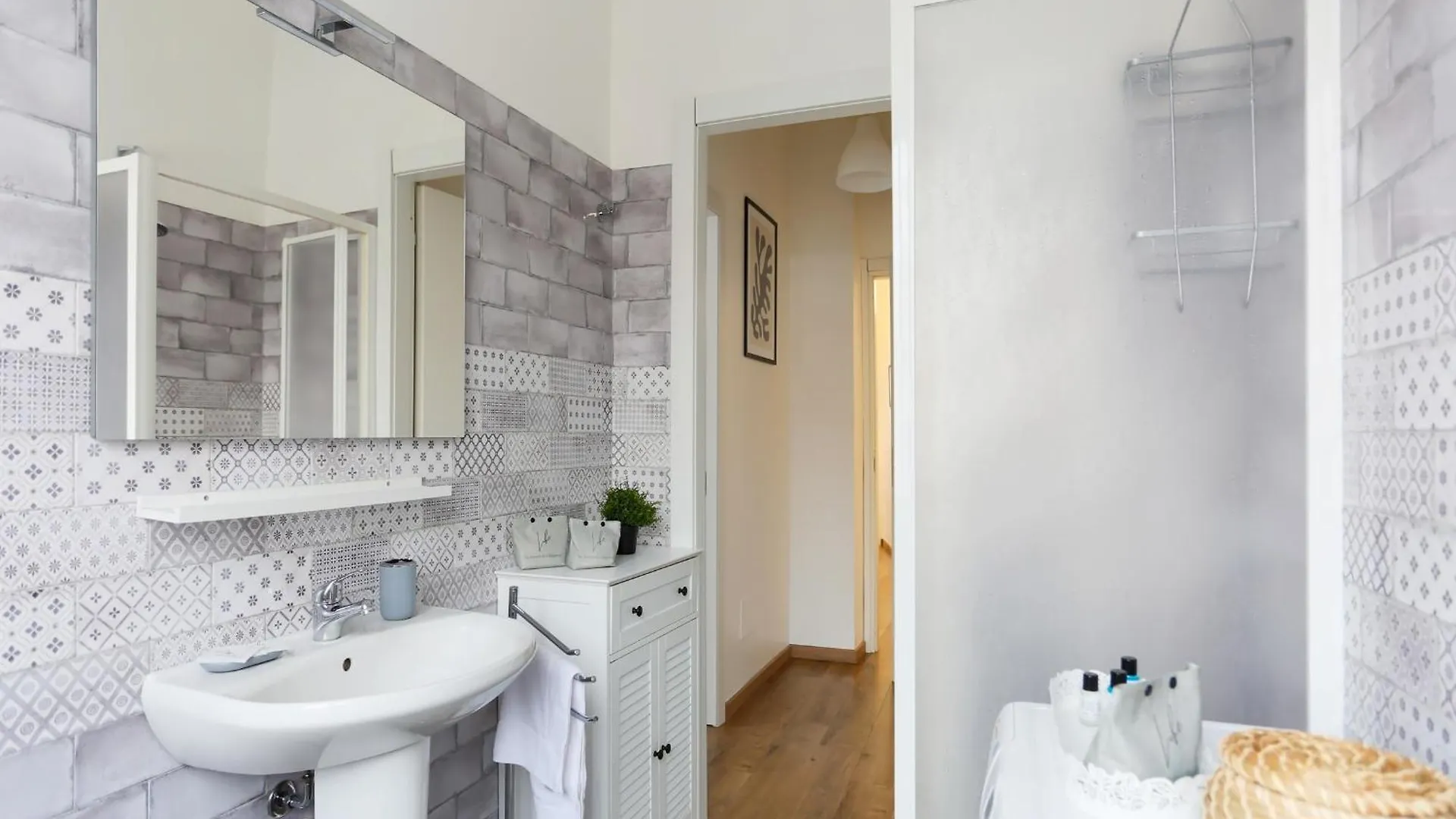 The Best Rent - Cozy Two-Bedroom Apartment Near Colonne S Lorenzo Milán