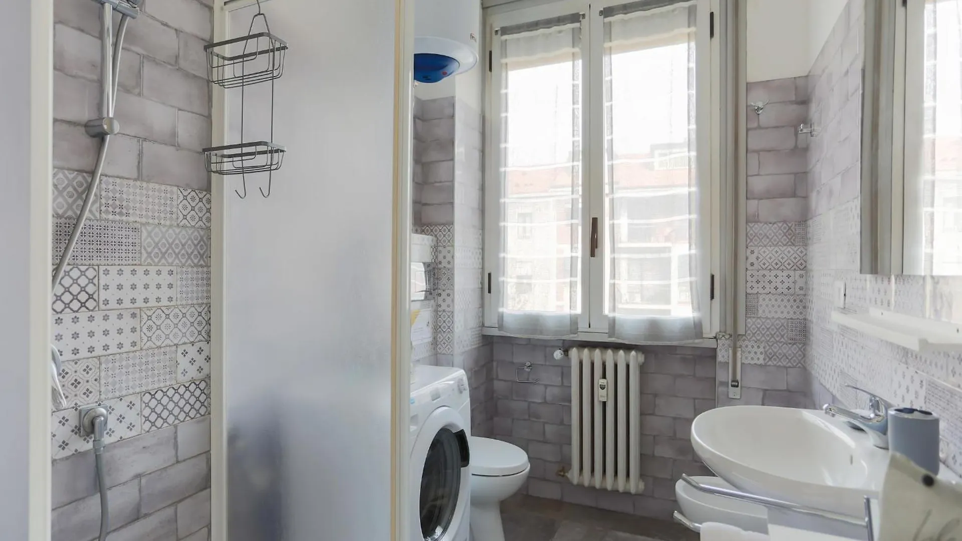 The Best Rent - Cozy Two-Bedroom Apartment Near Colonne S Lorenzo Milán